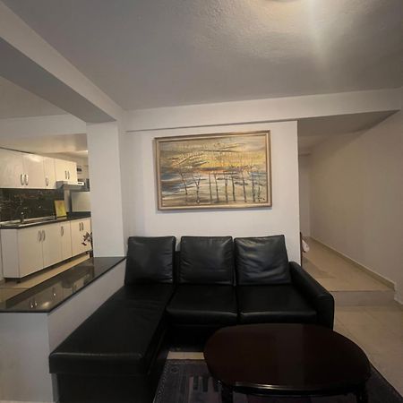 Tirana Center Apartment Bagian luar foto