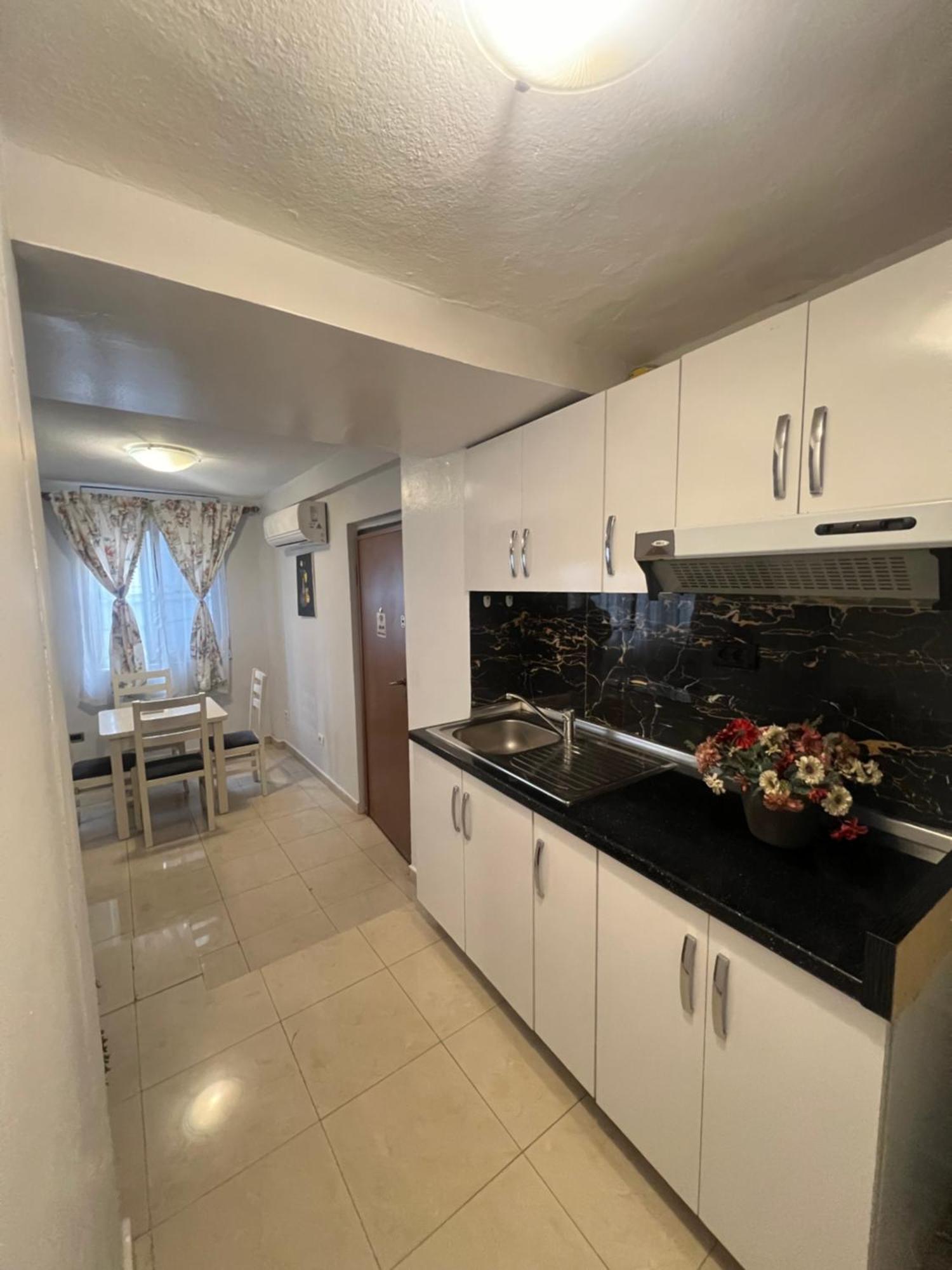 Tirana Center Apartment Bagian luar foto